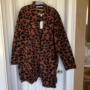 Ladies Cardigan Sweater XL NWT Leopard